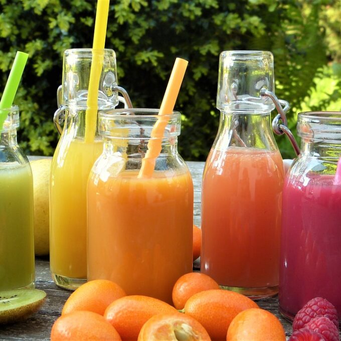 smoothies, juice, fruit-2253430.jpg